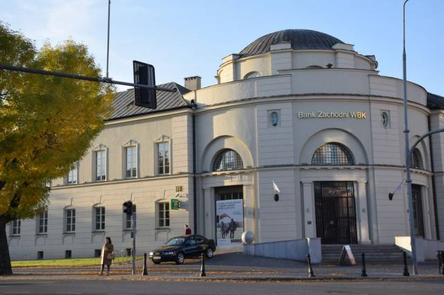 Zabytkowy budynek Narodowego Banku Polskiego